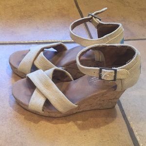 Toms wedges